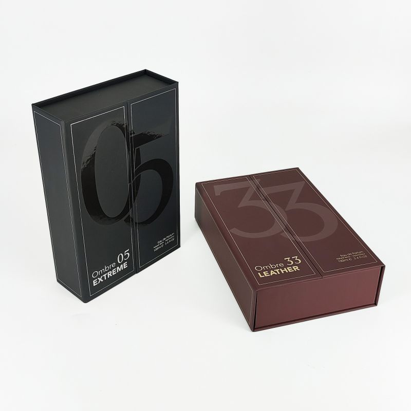 บรรจุภัณฑ์น้ำหอมที่ใช้งาน Handcrafted พร้อมรายละเอียดฟอยล์ทองคำและ Eva Foam แทรก HP019